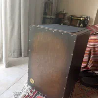 کاخن|درام و پرکاشن|اصفهان, باغ دریاچه|دیوار