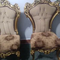 دوتا صندلی سلطنتی نو وتمیز وسالم بفروش میرسد
