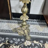 میزکنار سالنی