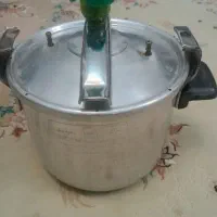زود پز ۶ لیتری حاتم