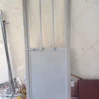 در توالت باغی و کفی کولر