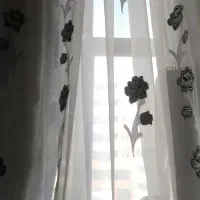 پرده حریر ارتفاع ۳/۵ عرض ۳ کاملا سالم