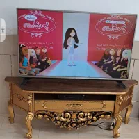 میز تلویزیون سلطنتی