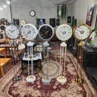 ساعت ایستاده کنار سالنی دنیز