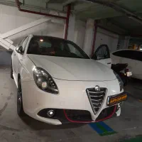 آلفارومئو جولیتا