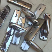 قفل و دستگیره درب