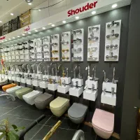 فروشنده در فروشگاه