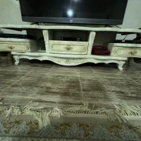 میز tv در حد نو و میز عسلی جلو مبلی