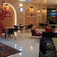 باریستا و سالن کار  کافه رستوران