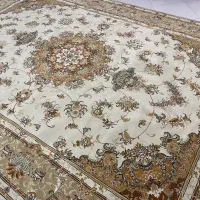 یک تخته فرش  ۹ متری