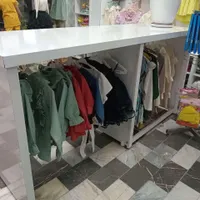 واگذاری دکورو لباسهاو تمام اجناس مغازه پوشاک کودک|لباس|طبس, |دیوار