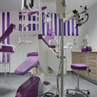 استخدام دستیار دندانپزشک خانم (تمام‌وقت)