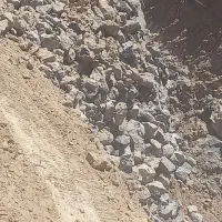 فروش سنگ باکامیون ۶چرخ ۱۰ تنی