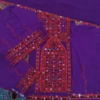 لباس کامل دوخته شده