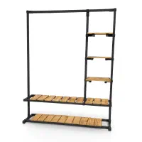 رگال و چوب لباسی ومانکن و پیشخوان و آینه و اکسسوری