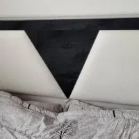 تخت دونفره چوبی و تخت فلزی