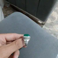انگشتر حقیق سبز معوضه با انگشتر