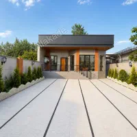 مدرن/استخر چهار فصل/سند تک برگ/در قلب زیباکنار
