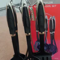 سرویس کفگیروملاقه. دستگاه خوشبو کننده