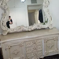 آیینه کنسول و ویترین و ساعت