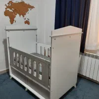 تخت و تشک بچه
