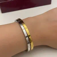 اکسسوری دستبند***