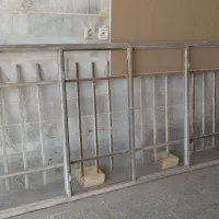 پنجره آهنی حفاظ دار سنگین