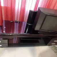 میز و تلویزیون