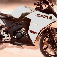 cbr250مدل 95 در حد