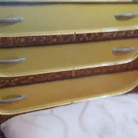میز آرایش طلایی