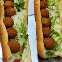 نیازمنده خانم جهت مغازه ساندویچی