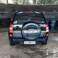 سوزوکی ویتارا 2000 دنده ای بسیار تمیز