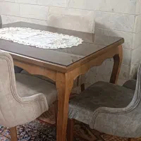 میز ناهارخوری