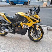 موتور ار اس ۲۰۰