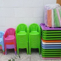 میز و صندلی پلاستیکی کودک و توپ برای استخر توپ