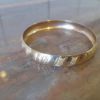 طلای ۱۸ عیار  ظریف بادوام سبک اما چشم گیر