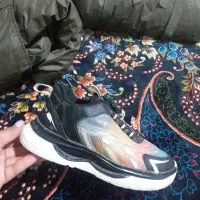 یه جفت کفش اسپرت سایز۳۷