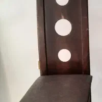 صندلی چوبی محکم وبادوام