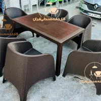 میز و صندلی پلاستیکی طرح لاله