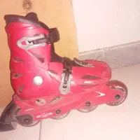 کفش اسکیت با وسایل