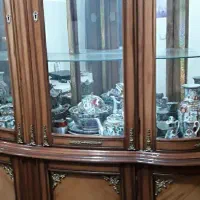 ویترین و کنسول موزه ای