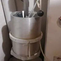 یسری وسایل خانه بفروش میرسد