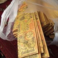 یک کیلو دویست گرم  پاکت ساندویچ ۴۸۰ تومان