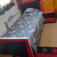 تخت یکنفره بدون تشک با دوتا بغل تختی