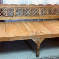 تخت سنتی  خود رنگ