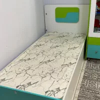 سرویس خواب کودک و نوجوان( تخت،کمد،ویترین) تشک طبی