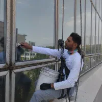 شستشوی نما  حرفه ای با دقت بالا .نماشویی و...