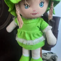 عروسک زیبا