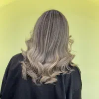 متخصص رنگ و لایت تخصصی،تغییر چهره حرفه ای