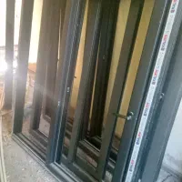 ۴ عدد در و پنجره UPVC مشکی